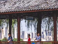 荷！荷！美！美！