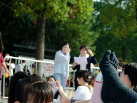 码头潭文化遗址公园上演趣味瑜伽挑战赛！