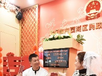 哇唔~东西湖这波“狗粮”甜到齁