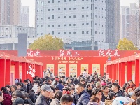 东西湖招聘会，火热ing！