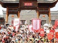 迎春光 赞花韵 赏花朝