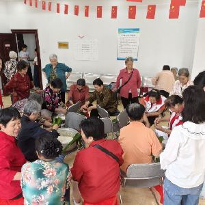 粽香传情·睦邻共融——祁家山社区端午‘邻里家宴’包粽子活动开展