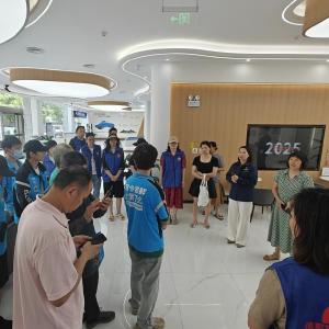 国网武汉供电公司开展“暖心同行 爱在邻间”社区共建活动