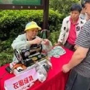 志愿增添温“杜” “公”享劳动果实 | 杜公湖社区开展志愿服务活动