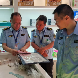 东兴里社区联合整治商户经营乱象 携手共创社区文明风貌活动开展