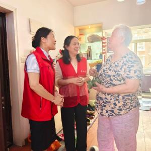 姑李路社区举办“端午传情 爱心‘粽’动员”活动