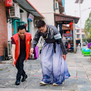 老中青三代共拼“治理拼图”：一场村湾定向赛激活共建能量池