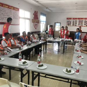 粽香传情暖人心 致敬城市美容师活动开展