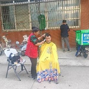 径河街稻香社区：幸福稻家丨关爱城市奋斗者 便民服务暖“新”人