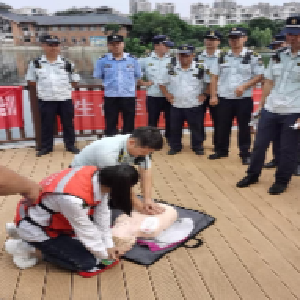 常青花园城管联合多部门开展暑期防溺水应急演练