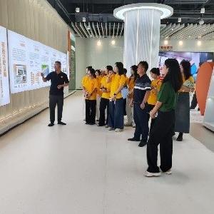 食品医药产业办组织华农师生赴重点食品企业参观交流