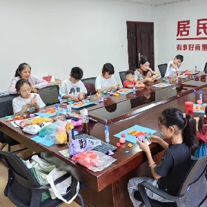 “巧手塑山河 童心爱国情”南山社区开展暑假儿童粘土创意美术活动