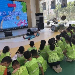 常青花园用爱筑牢 “防溺水” 安全墙