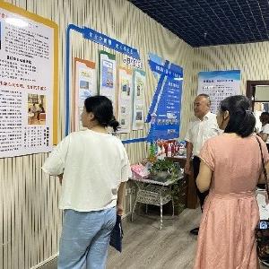 东西湖区召开“健康副校（园）长” 制度半年工作总结会