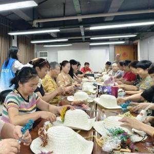 熊家墩社区举办手工制作活动