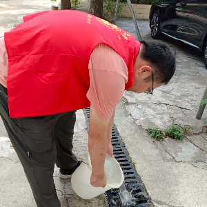 杏园开展“爱国卫生齐行动 健康家园齐守护”活动