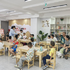 吴南里社区开展“时光书签共读四季——虫虫乐园奇妙游亲子阅读”活动