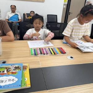 将军北路社区举办“好书伴我行”读书沙龙活动