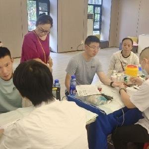 径河街长墩堤社区：以热血赴约 让善意流淌 开展无偿献血活动