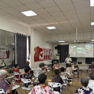 南山社区开展消防安全培训活动