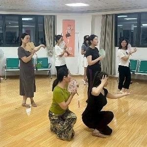 径河街稻香社区：“月光下的课堂”悄然点亮邻里生活