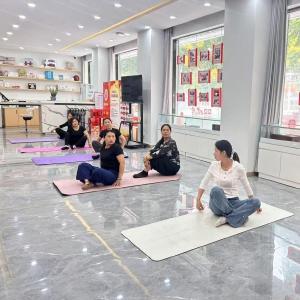 将军路社区瑜伽课开课啦！居民在家门口找到“松弛感”