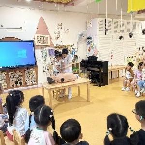 径河街官塘角社区：开展“世界急救日”科普宣传活动