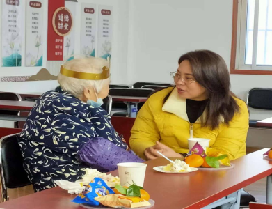 扎根街巷听民声 躬身为民践初心 ——记东西湖区人大代表、杏园社区党委书记梁敏