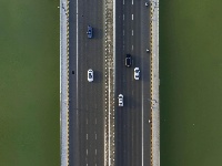 我看看，谁家住在风景画里？