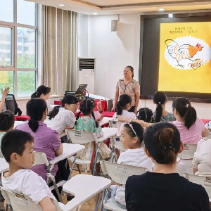 长青社区举办“书香邻里，共享阅读”主题活动，搭建阅读桥梁，共筑文化邻里