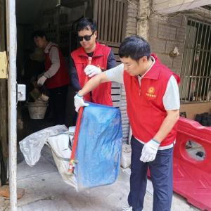 马池墩社区合力整治环境，共筑宜居家园