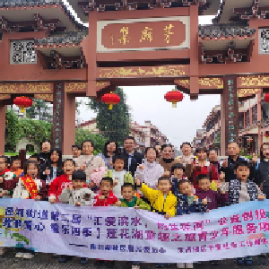 径河街道莲花湖社区：国潮为媒 古巷作桥 社区携手探索融合治理新路径