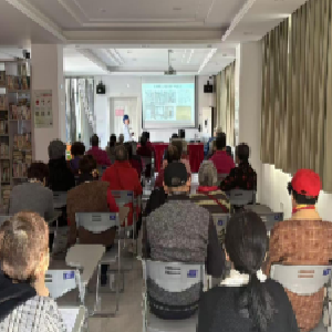 重阳安康护脑行 卒中防治进社区