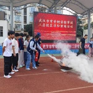 径河街金龙湾社区：应急知识进校园 安全防线共筑建——“国际减灾日”宣传活动