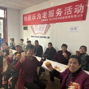 长青社区开展“指尖趣玩度重阳 多肉相伴暖银龄”重阳节活动