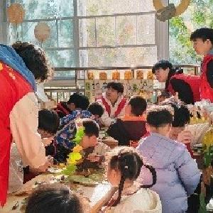 “秋叶的魔法”上线，将南社区联动高校带萌娃解锁自然创意新玩法