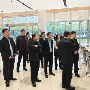 东西湖区赴武汉大学生就业创业中心参观学习 聚力提升人才服务能级