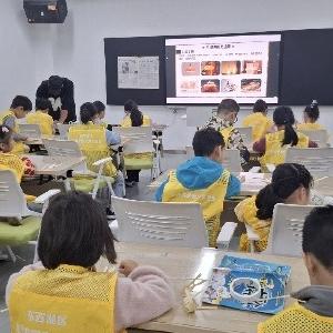 竹条巧编织 非遗润童心