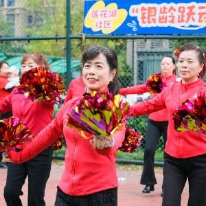 径河街道：从“趣玩”到“乐活” 莲花湖社区里的银龄幸福密码