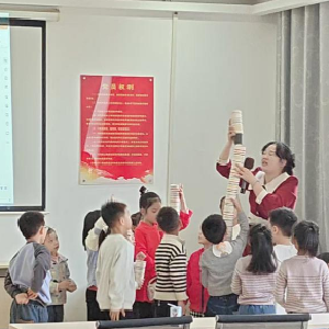 吴家山街祁家山社区毛毛虫亲子阅读活动收官：动物“选秀”狂欢，共赴亲子悦读盛宴