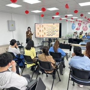 刘家墩社区职工学堂舞蹈课圆满结课，政企社联动破解“爆满”场地难题