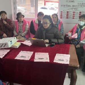 常青花园：社区律师送法进楼栋 让宪法精神深入人心