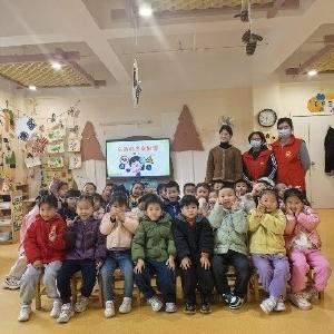 径河街官塘角社区：安全“童”行 快乐成长 开展幼儿交通安全宣教活动