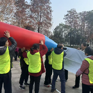 吴家山街梦佳社区举办“趣动邻里，共建同心”主题运动会