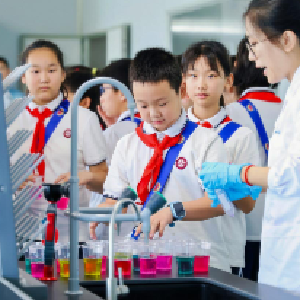 武汉食品化妆品检验所让千家万户触摸到“舌尖安全”的温度