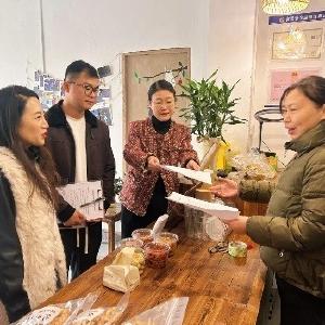 走村湾进公园，社企安全宣传不停步