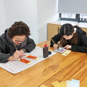 慢品经典拾书香 将南社区举办读书分享会