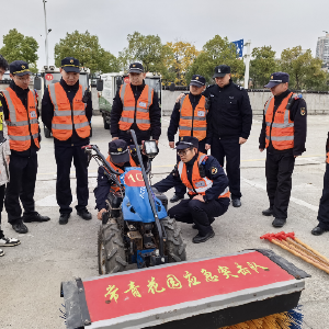 未“雪”绸缪 东西湖区常青花园打响融雪防冻主动仗