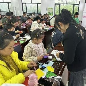 径河街黄狮海社区：“毛毛虫”悦动社区 亲子阅读润泽童年 亲子阅读活动圆满收官