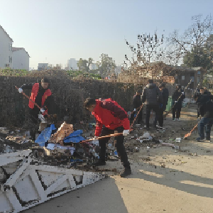 将军路社企携手为廉租房“美颜” 共建共享洁净家园